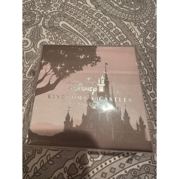 NIB Disney Parks Kingdom + Castles Collection Cinderella Glass Slipper Necklace - Picture 3 of 3